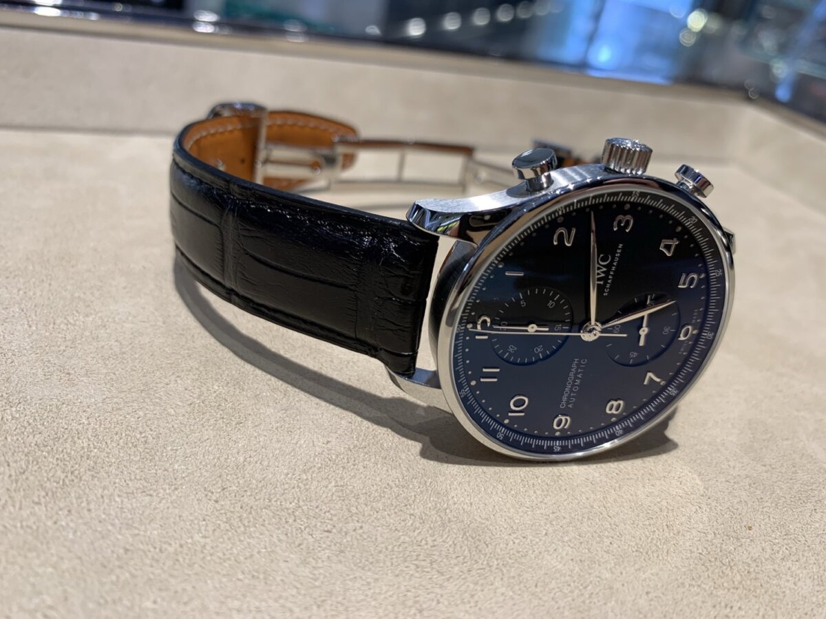 【お客様の時計紹介】IWC 人気の「ポルトギーゼ・クロノグラフ」 ブラック文字盤もブレスレット付け替え-oomiya京都店のお客様 -S__54902814