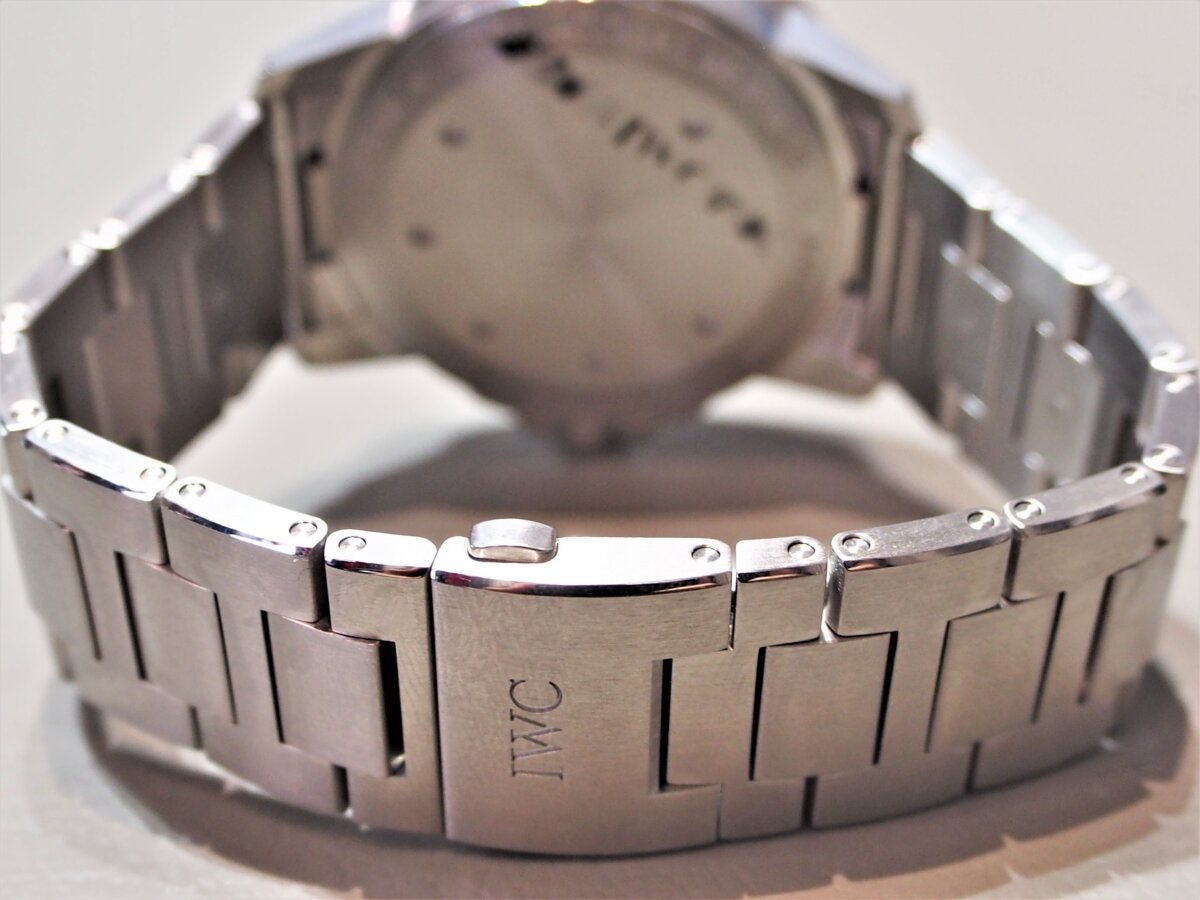 IWC】デザインも機能も万能過ぎるダイバーズ「アクアタイマー