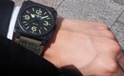 【ベル＆ロスフェア開催中】パイロットウォッチを代表する角形時計　～BR 03-92 GREY LUM～