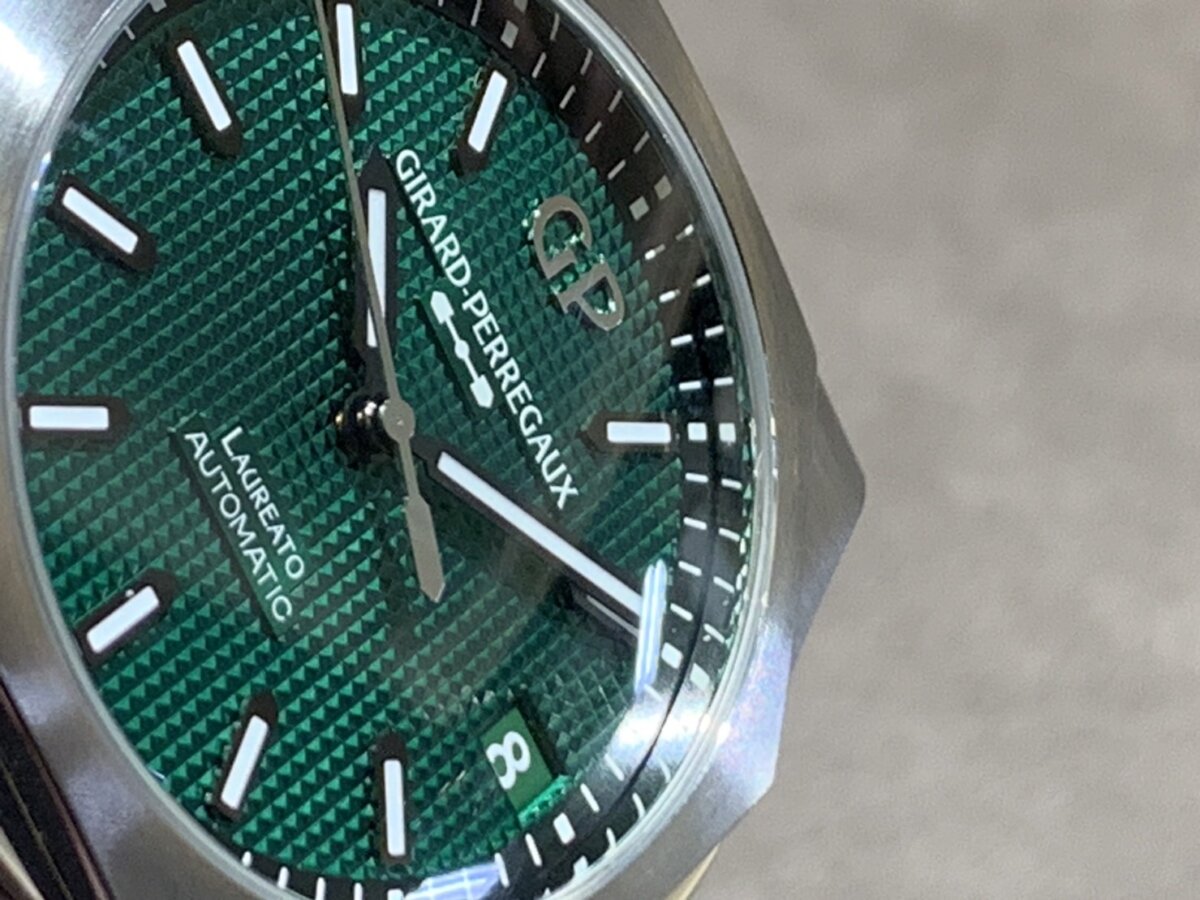 【ジラール・ぺルゴ】なぜ緑文字盤の時計って人気？その質問、待ってました！～ロレアート 42mm グリーン～-GIRARD-PERREGAUX -S__37224470
