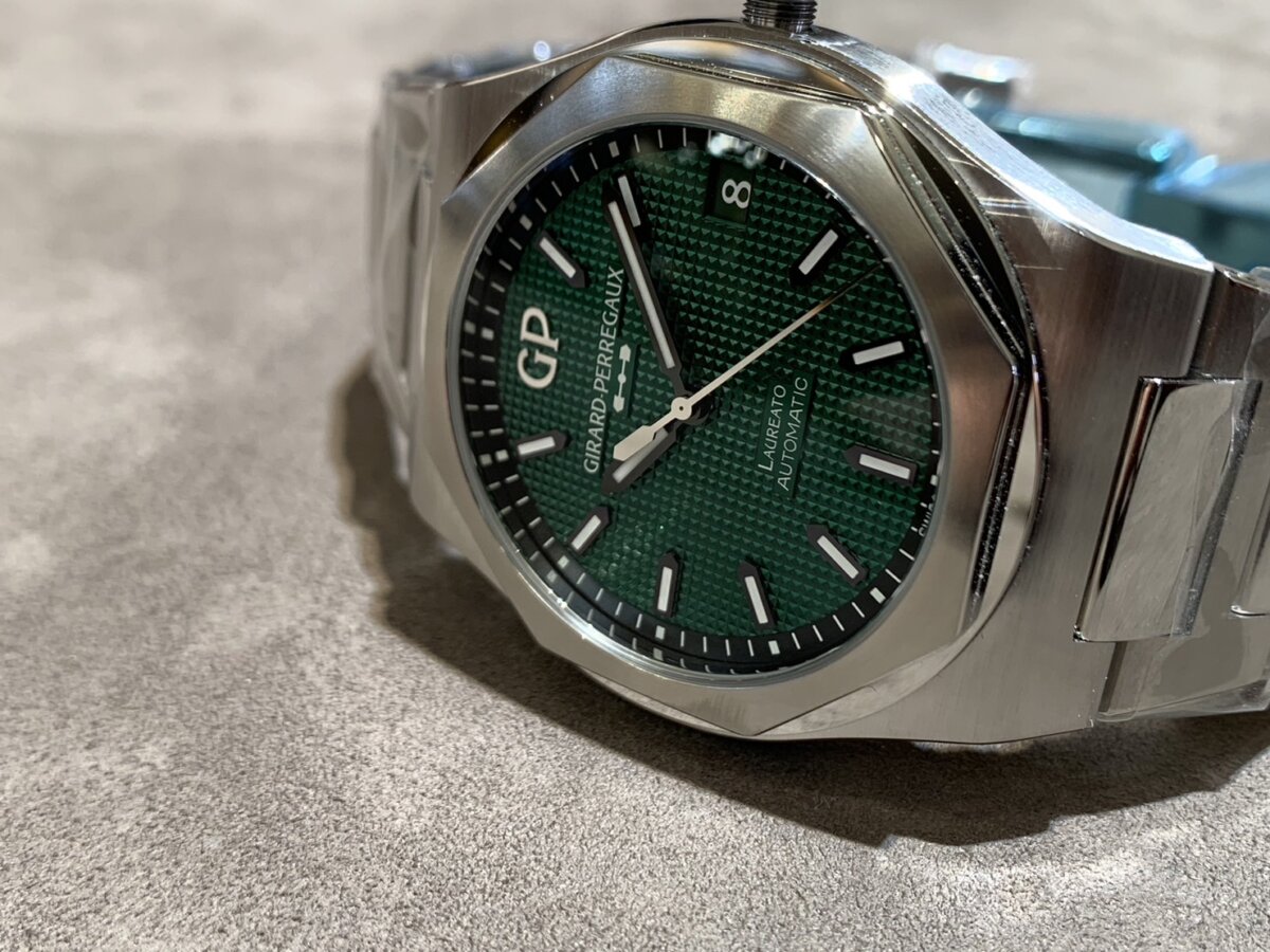 【ジラール・ぺルゴ】なぜ緑文字盤の時計って人気？その質問、待ってました！～ロレアート 42mm グリーン～-GIRARD-PERREGAUX -S__37224478