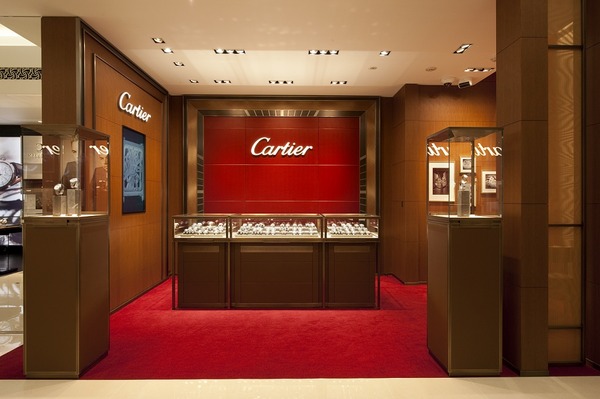 カルティエから、女性も機械式を…-Cartier -43a49ac4-s