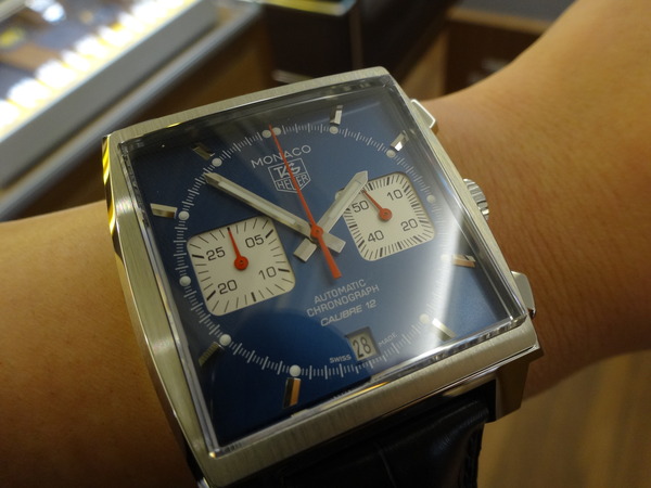 今年のトレンドカラーの腕時計☆-TAG Heuer -5d8877d7-s