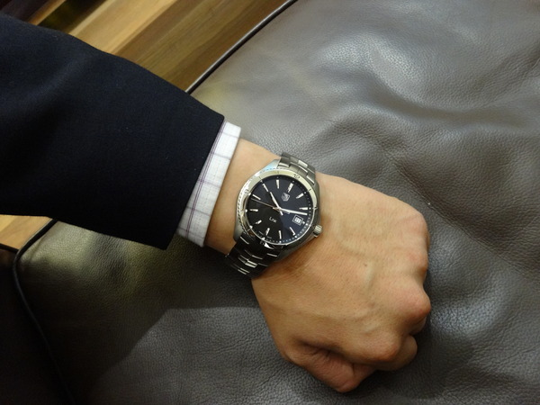 ビジネスマンにピッタリなクォーツ時計-TAG Heuer -6700c8e1-s