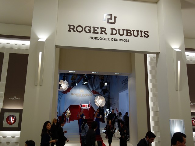 今日のロジェ・デュブイは、S.I.H.H2016の会場の様子をご紹介♪ - ROGER DUBUIS ▶SIHH｜WW 