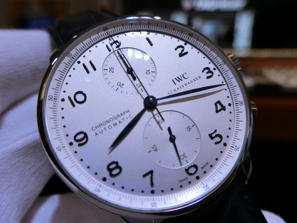 どのシーンにも上品さを添えてくれる時計　IWC  ポルトギーゼ・クロノグラフ - IWC 