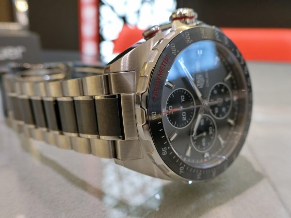 最高峰 ”フォーミュラ１”の名を冠した「フォーミュラ１クロノグラフ」TAG Heuer(タグ・ホイヤー) - TAG Heuer 