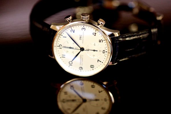 IWC 人気モデル！ シンプルなデザインのクロノグラフ「ポルトギーゼ・クロノグラフ」。 - IWC 