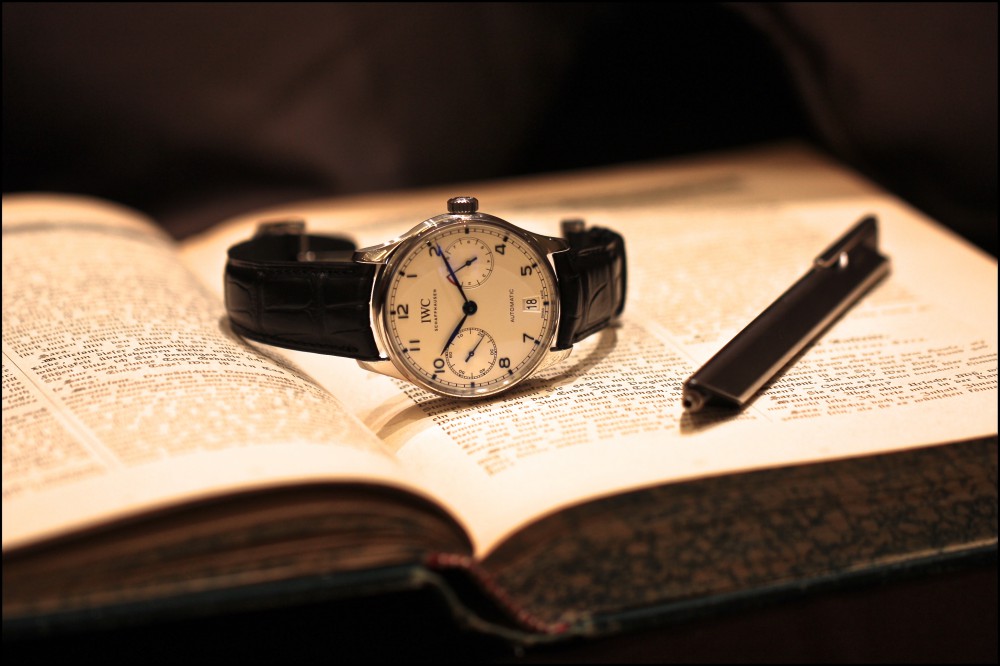 A.ランゲ＆ゾーネより、古典的な懐中時計の趣を組み合わせたモデル”1815 アニュアルカレンダー”