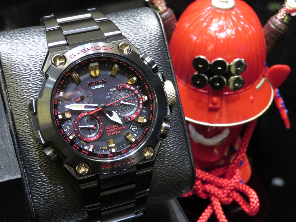 強さの象徴「赤備え（あかぞなえ）」 G-SHOCK「MR-G」MRG-G1000B-1A4JR ...