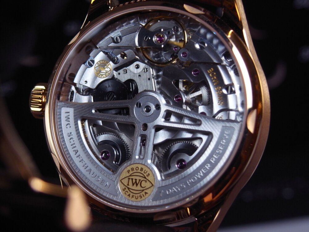 金無垢時計の優美さを感じる至高の一本 IWC 「ポルトギーゼ・オートマティック」 - IWC 