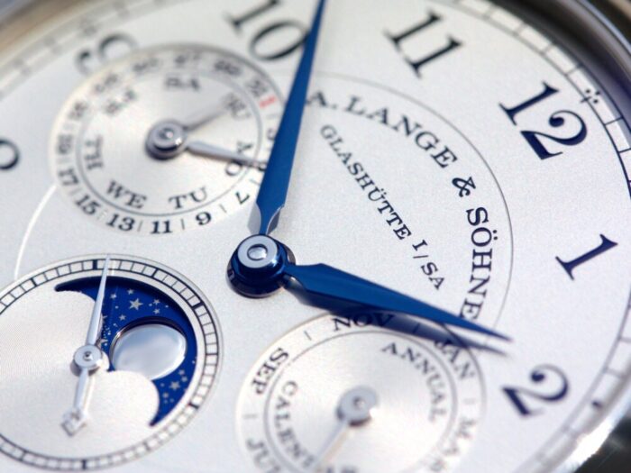 カレンダーの不規則なデータを時計に組み込んだ、A.ランゲ&ゾーネ「1815アニュアルカレンダー」 - A.LANGE＆SÖHNE（取扱い終了） 