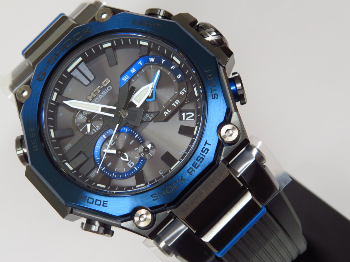 超人気モデル　カシオ　G-SHOCK　MTG-B2000B-1A2JF