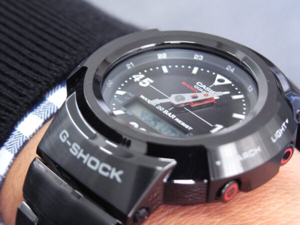 G-SHOCK初代アナログ・デジタルコンビネーションモデル「AW-500-1E」の