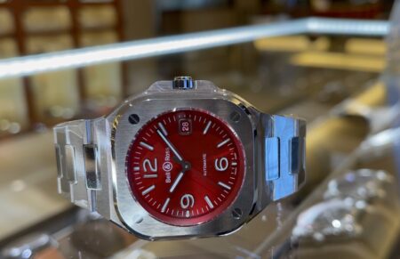 【ベル＆ロス】日本限定99本！BR05！情熱、熱愛、エネルギッシュな赤♡他の時計と一味違う時計を着けてみませんか？