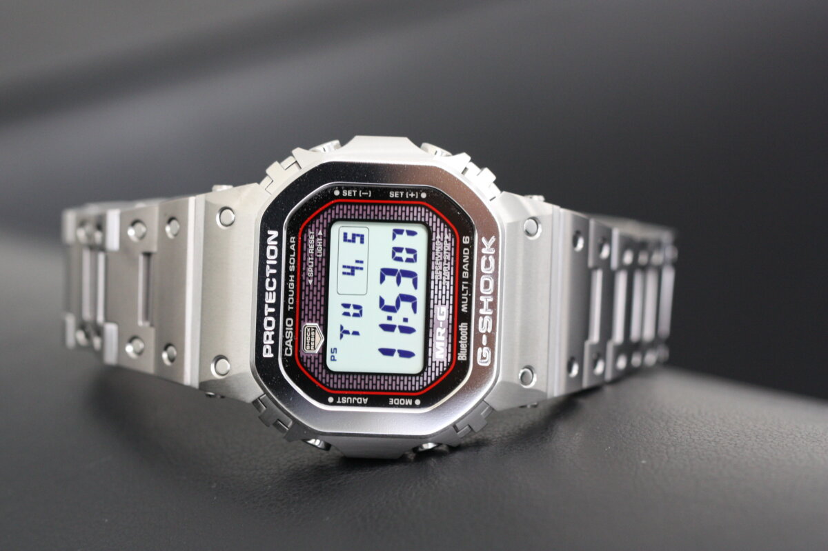 【G-SHOCK】新たな時代の到来！極限の機能性と美しさを兼ね備えたMRG-B5000の魅力をチェックしよう - G-SHOCK 