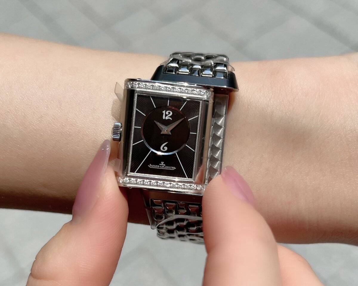 【ジャガー・ルクルト価格改定】実際に購入してみて、女性の皆様におすすめしたい腕時計　レベルソ・クラシック - Jaeger-LeCoultre その他 
