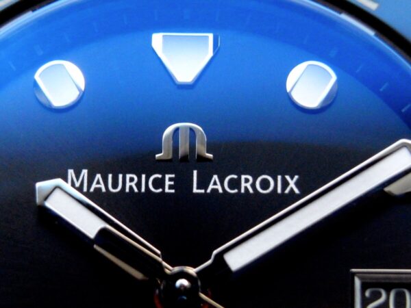 コスパ最強 ダイバーズウォッチ、モーリス・ラクロア「アイコン ベンチュラー GMT」 - MAURICE LACROIX 
