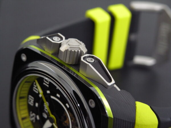 "ファッションと機能が交差する瞬間：ゴリラウォッチ ファストバック GT アシッド・グリーンが紡ぐ時計の新たな物語" - Gorilla 