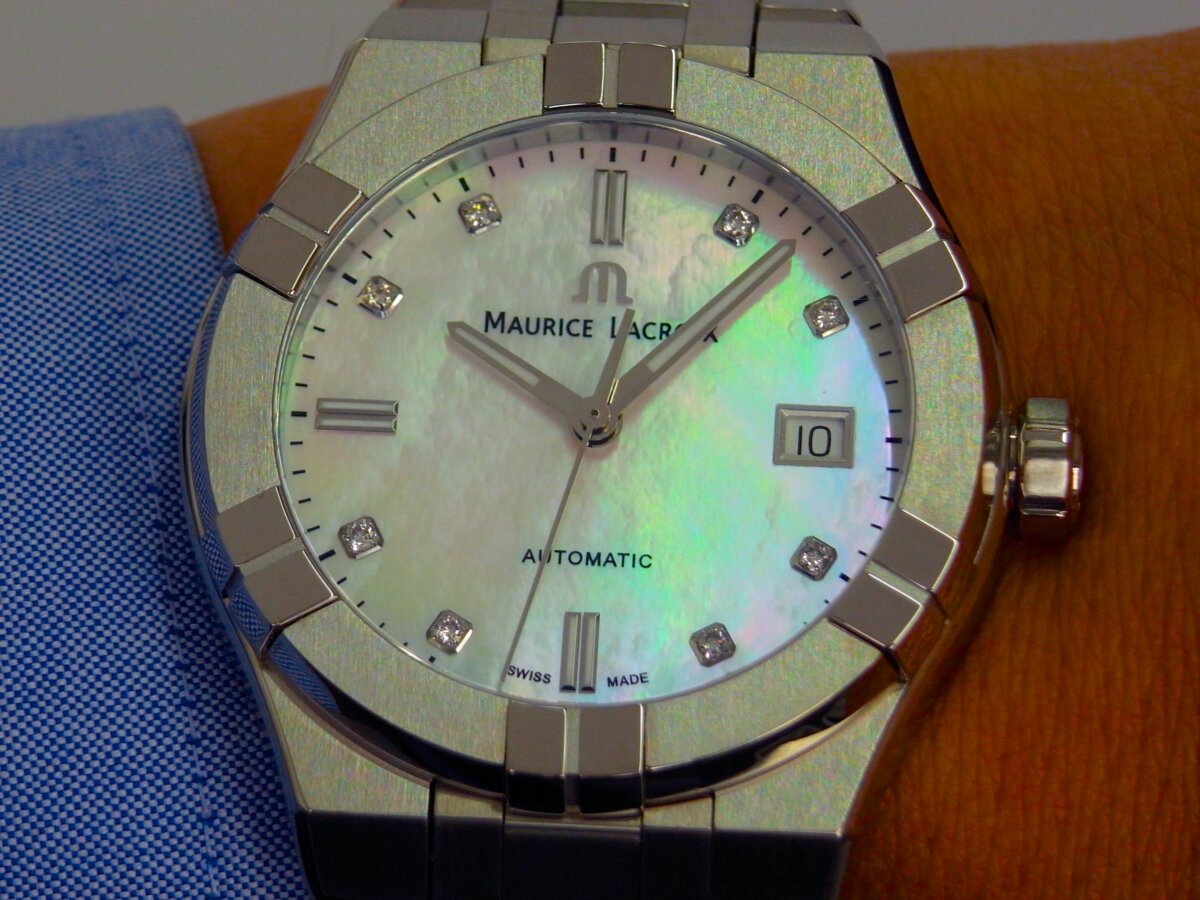 マザーオブパールが美しい！モーリス・ラクロアの名作「アイコン オートマティック 39mm」 - MAURICE LACROIX 