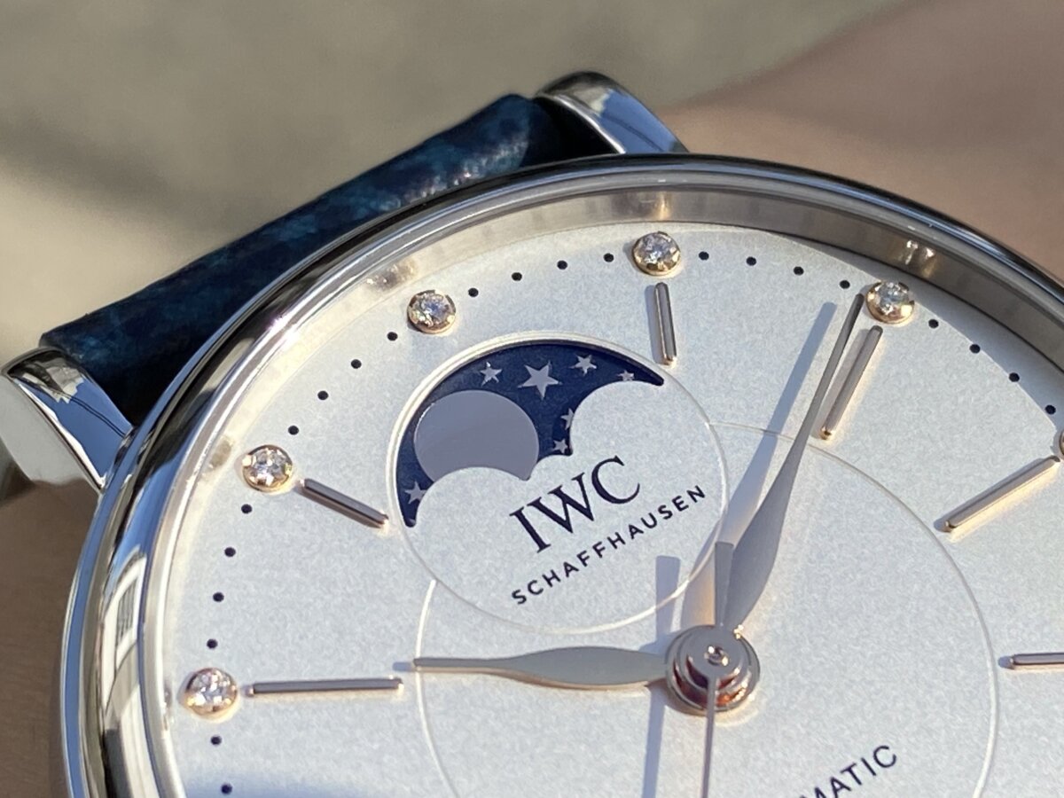 IWC　月の満ち欠けが見える　ポートフィノ・オートマティック・ムーンフェイズ 37（IW459601） - IWC 