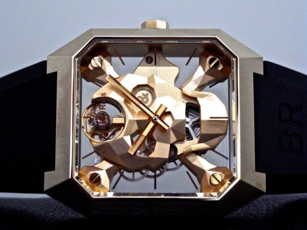 スケルトン仕様の魅力とは？"ベル＆ロスのブロンズの輝き：BR01サイバースカルブロンズのユニークな時計体験" - Bell＆Ross 