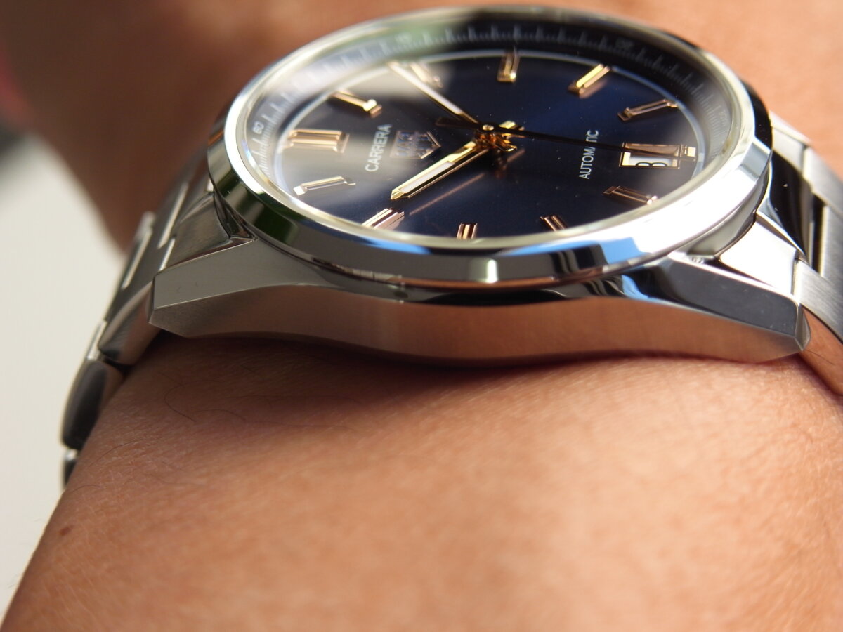 "新社会人、新入社員の「腕時計」どれを選ぶ？" コスパ優秀な機械式時計「タグ・ホイヤー カレラ」 - TAG Heuer 
