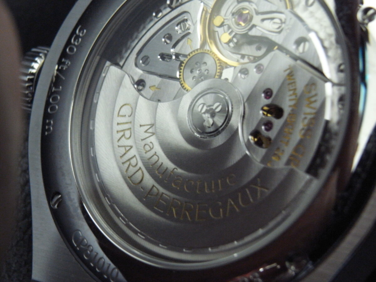 「自然の息吹：ジラール・ペルゴ ロレアート グリーンの美しさを纏ったエレガントな時計」 - GIRARD-PERREGAUX 