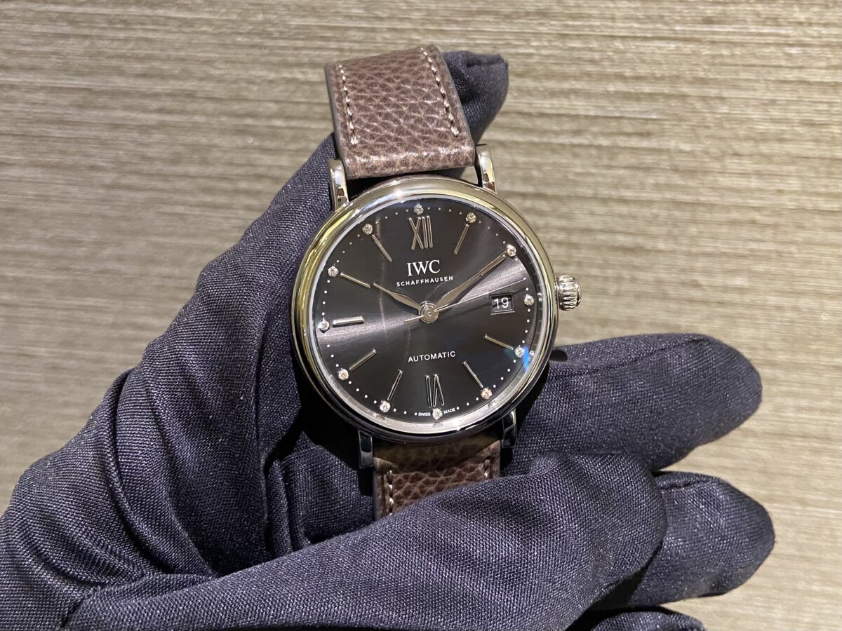 IWC スレートダイヤルと12個のダイヤモンドが上品な「ポート