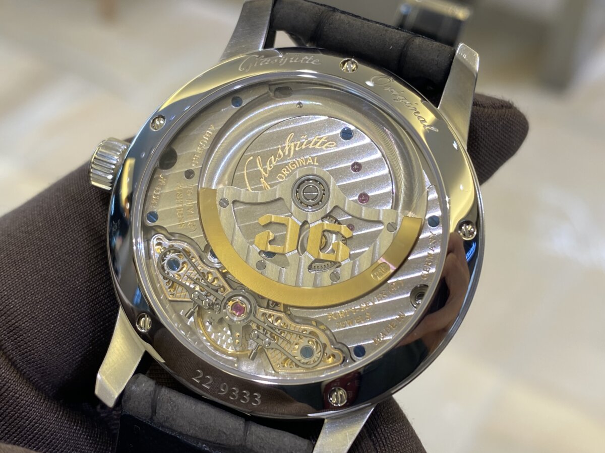 入荷情報】当店初入荷！大人気モデルの中の大人気商品 グラス