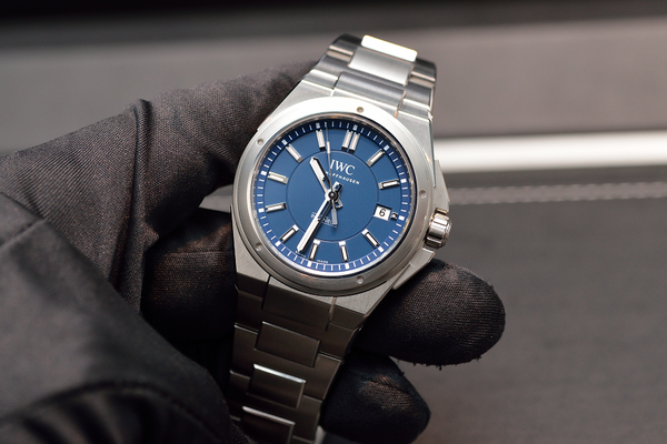 IWC 2015年新作 インヂュニア・オートマティック “LAUREUS SPORT FOR GOOD” 世界限定1500本 IW323909