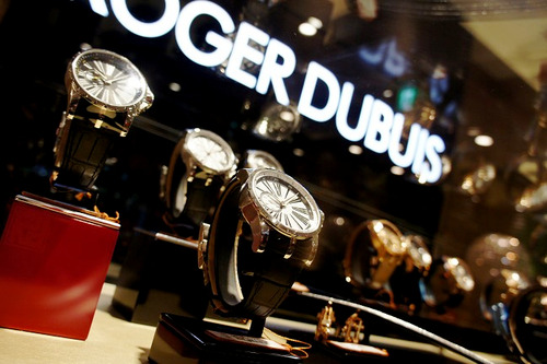 ROGER DUBUIS COLLECTION - ROGER DUBUIS 