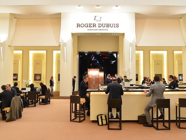 ROGER DUBUIS 2015年SIHH ブースのご紹介。 - ROGER DUBUIS ▶SIHH｜WW 