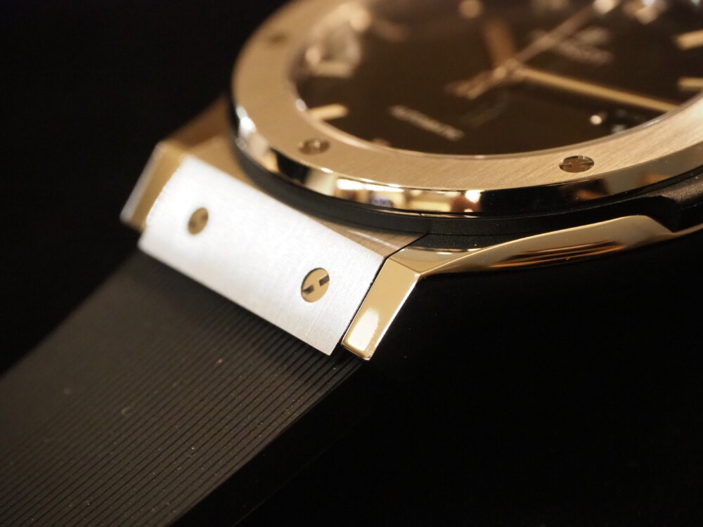 オン オフ使える時計の魅力とは ウブロ クラシック フュージョン Oomiya 仙台店ブログ 正規輸入時計専門店