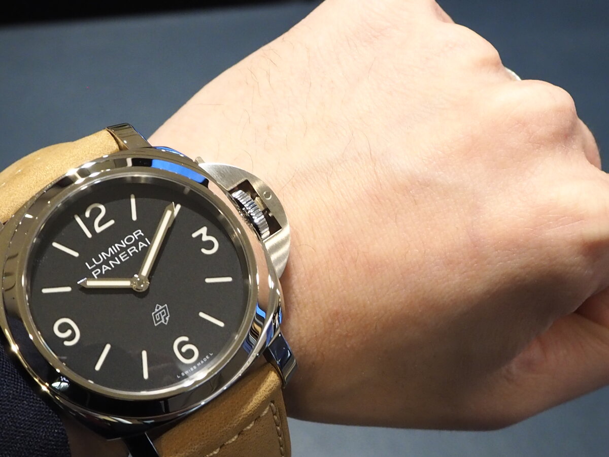 Panerai ルミノール ベース ロゴ PAM 1086 44mm Manual Wind