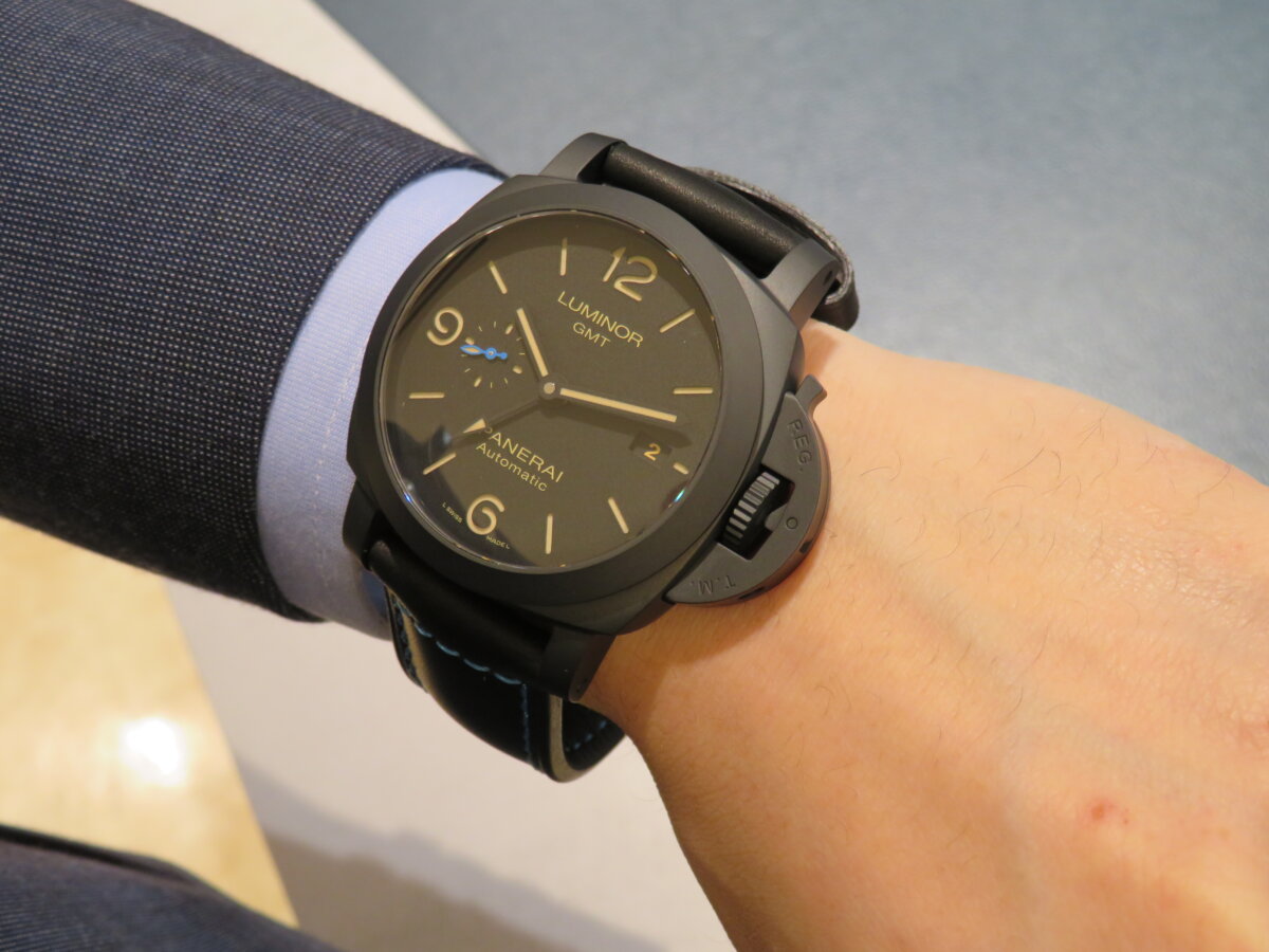 マットな質感がひときわ存在感を放つセラミックモデル ルミノール Gmt Pam Oomiya 仙台店ブログ 正規輸入時計専門店