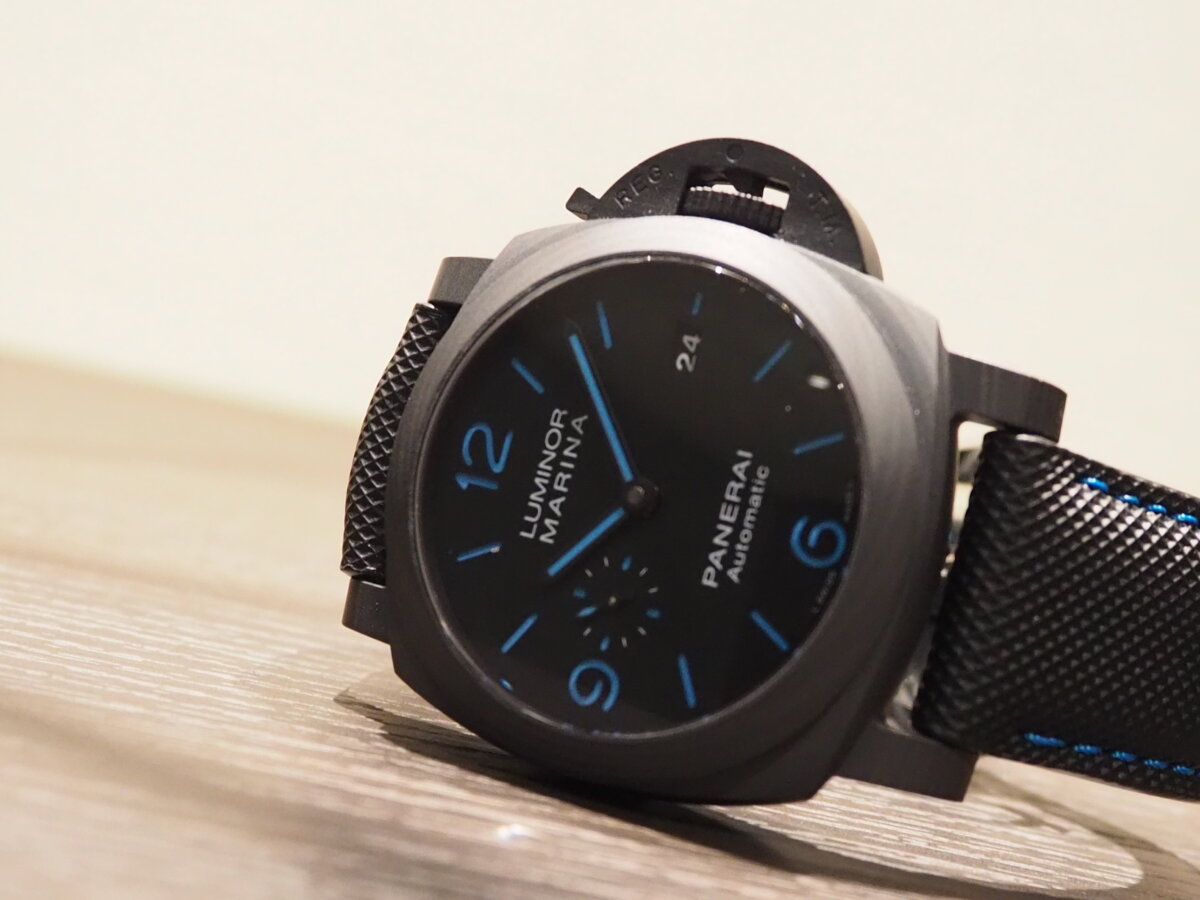 Panerai サブマーシブル マリーナ ミリターレ カーボテック™ PAM