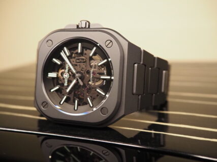 Bell&Ross 2024年新作はモテ黒！？BR05 SKELETON BLACK LUM CERAMIC 『BR05A-BLM-SKCE/SCE 』