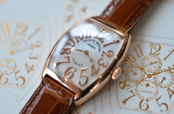 匠の技を必要とする極薄時計 ジャガールクルト マスター ウルトラスリム 1907