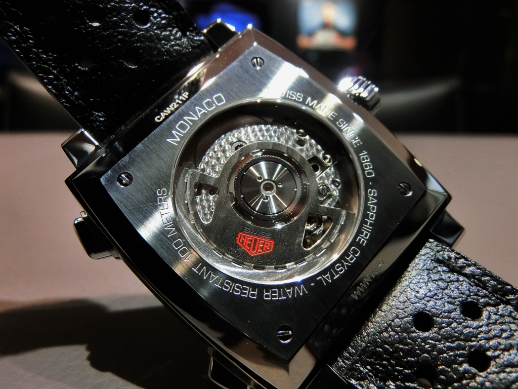 クラシックな角型時計　タグ・ホイヤー　モナコ　CAW211P - TAG Heuer 