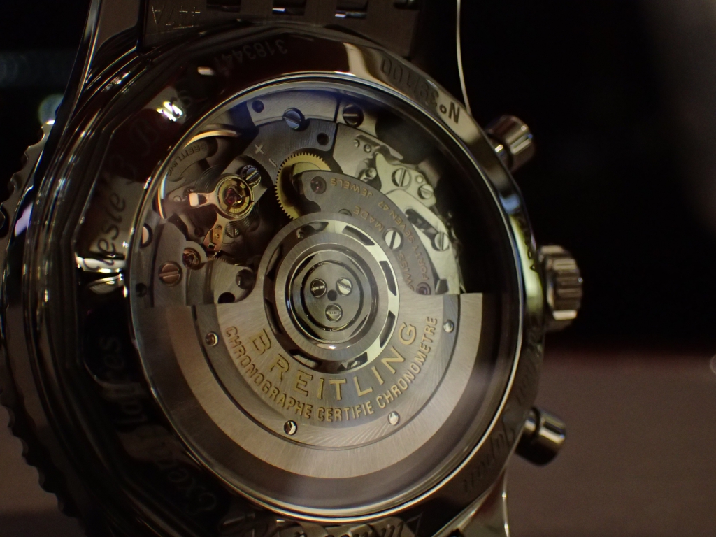 永く愛用出来る時計をお探しの方必見！ ブライトリングを象徴するモデル ナビタイマー01 限定モデル - BREITLING 
