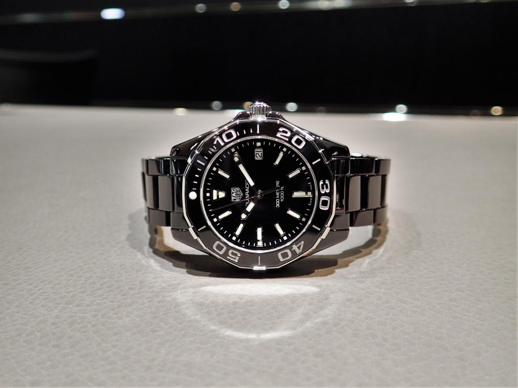 タグ・ホイヤー 初のフルセラミックモデル アクアレーサー WAY1390.BH0716 - TAG Heuer 