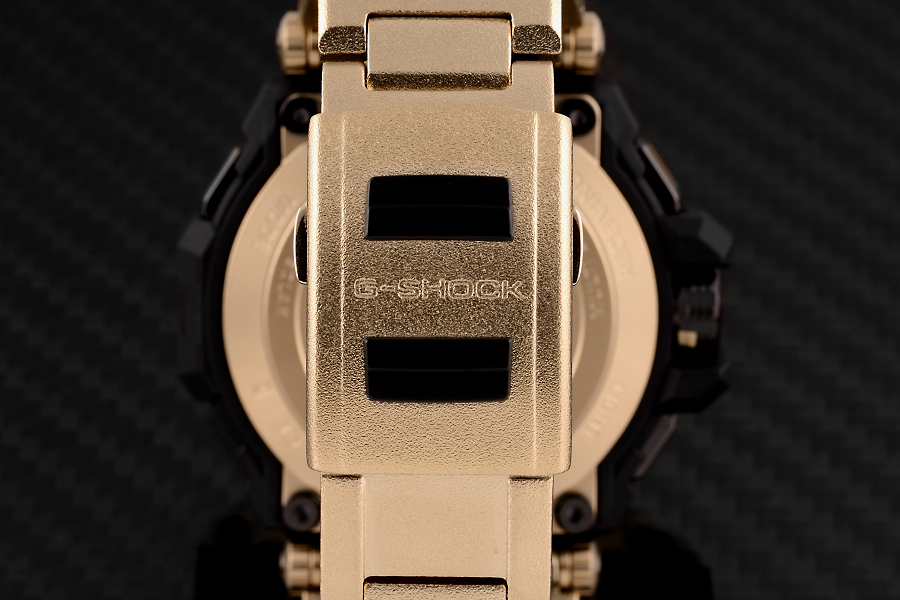 G-SHOCK 世界限定700本 ゴールド（パラサイト）カラーのMTG-G1000RG 