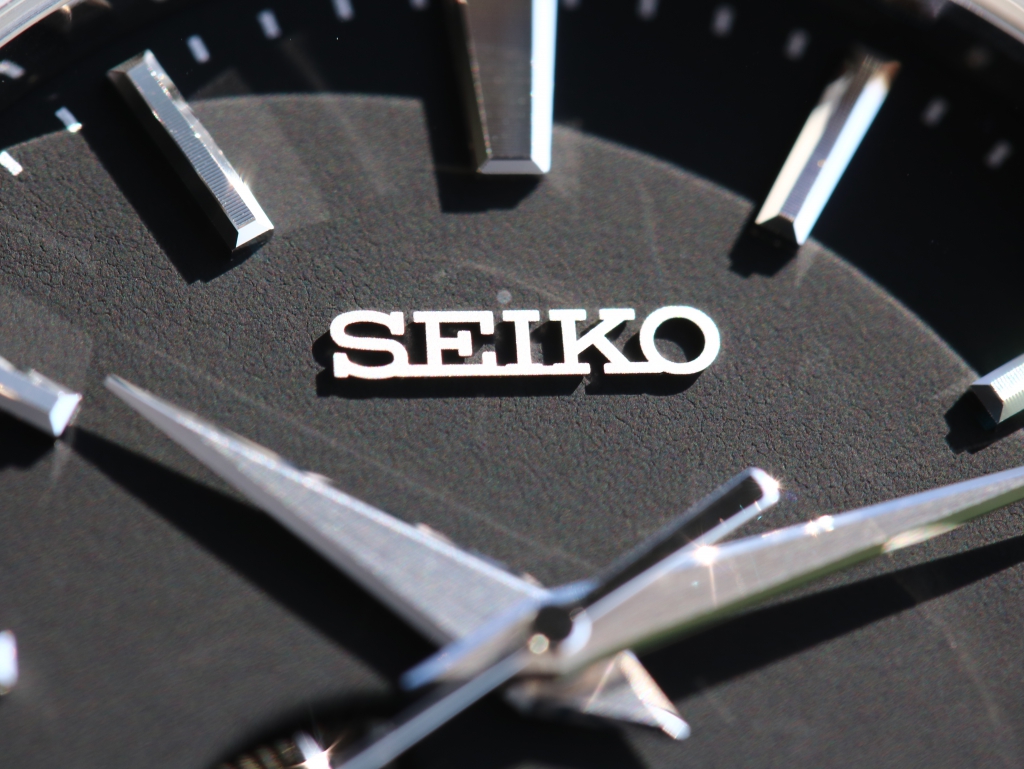 グランドセイコー 『SEIKO』ロゴを備えた人気モデル SBGA003 - Grand Seiko 