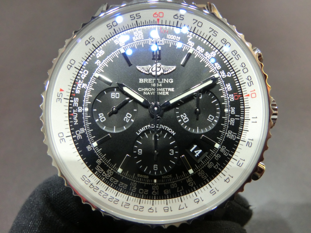 BREITLING ナビタイマー01ブラックブラック 最後のチャンスです ...