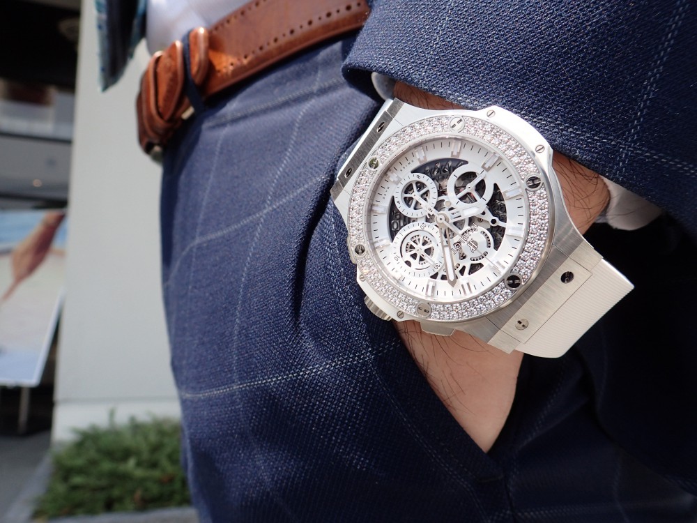 日本でしか買えないモデル! ウブロ アエロ・バン オールホワイト - HUBLOT 