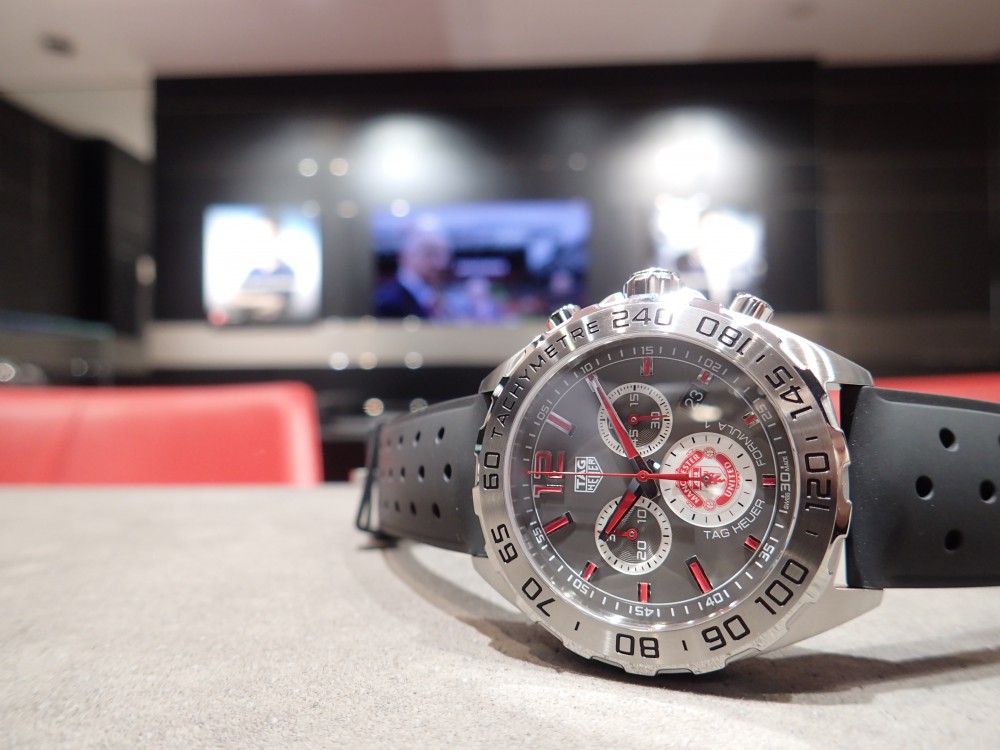 タグ・ホイヤー TAG HEUER フォミュラー1 マンチェスターユナイテッド スペシャルエディション CAZ101M.FT8024 SS クオーツ メンズ 腕時計