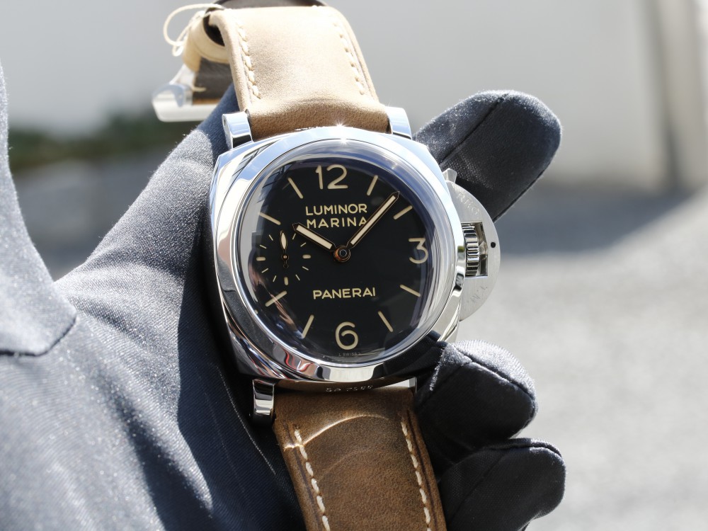 やっぱりパネライと言えばこのサイズ 47mmケースがもたらす存在感 PAM00422 - PANERAI 