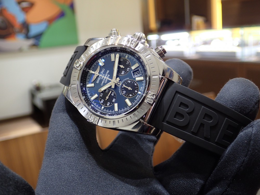 80万円台で買える自社キャリバー搭載のフラッグシップモデル”クロノマットJSP” - BREITLING 