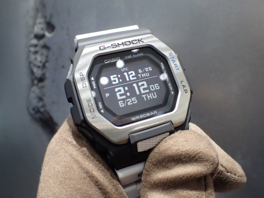 今夏イチオシG-SHOCK「G-LIDE」海を制してあなたも夏男になろう - G-SHOCK 